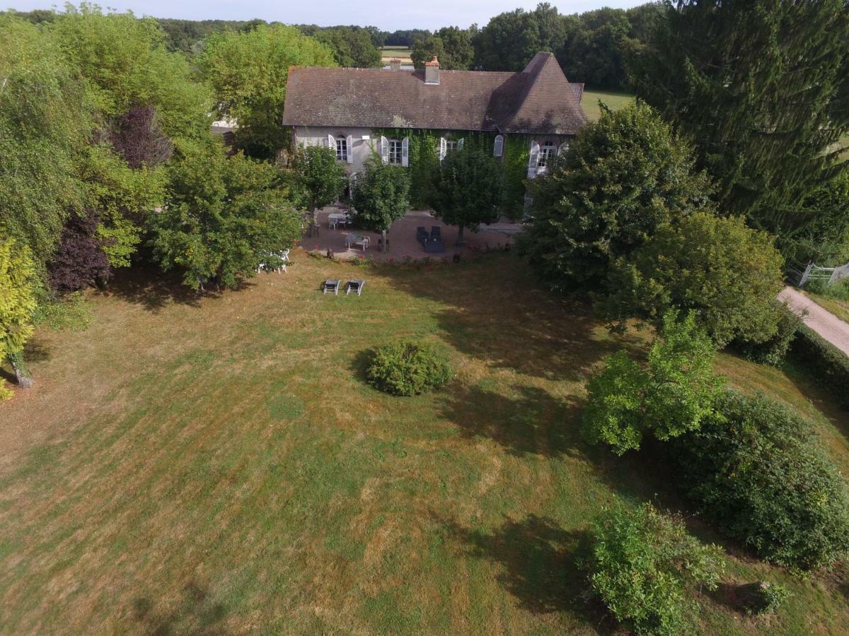 Le Domaine Du Mijarnier Bed & Breakfast Montbeugny Luaran gambar